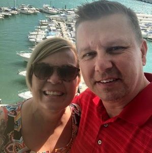 Meet your Posher, Christopher